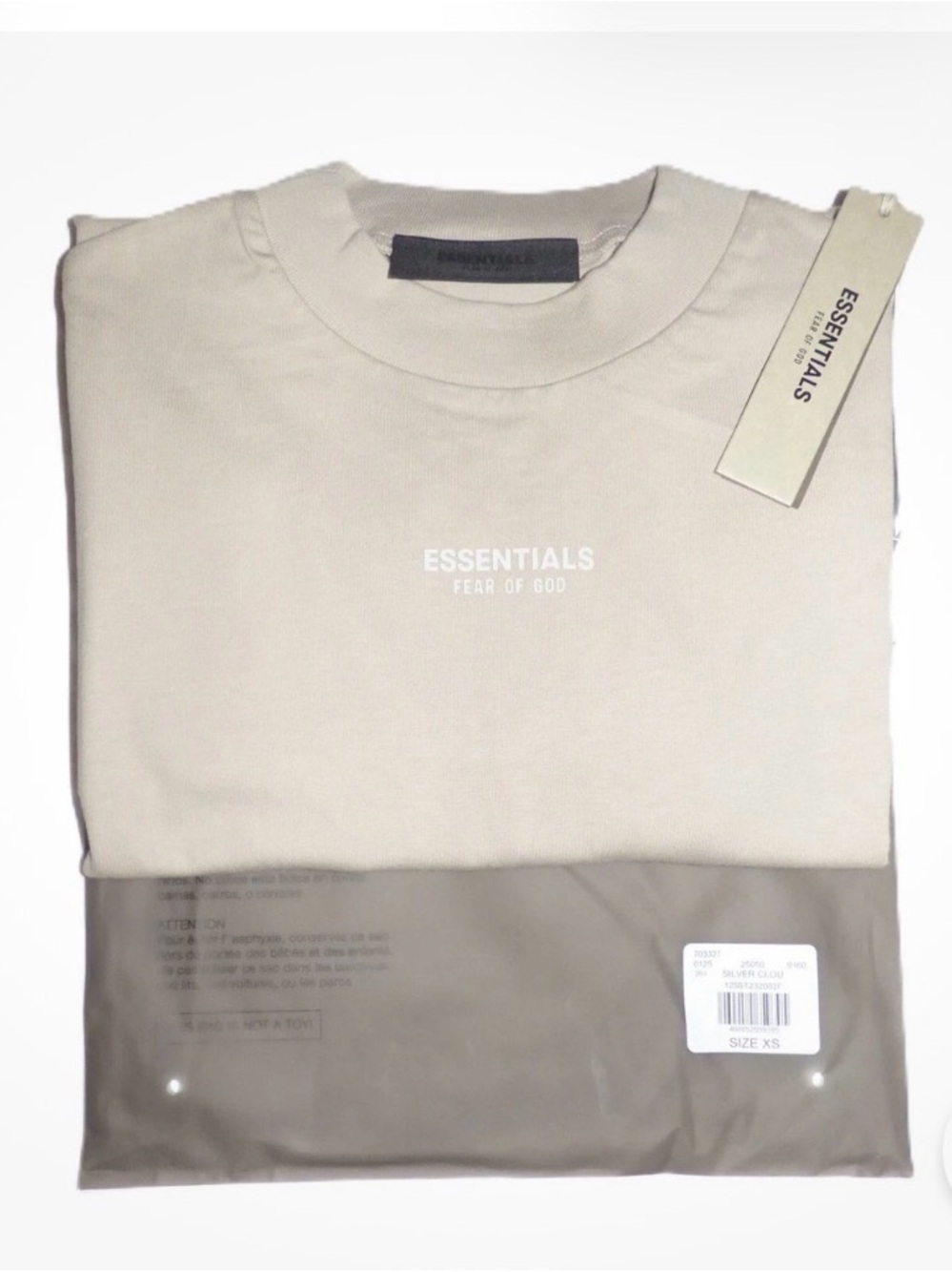ESSENTIALS Crewneck Sweater-Silver Cloud- tee core. Size M, XL